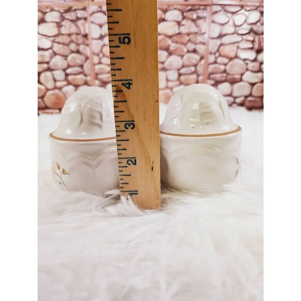Vintage Stoneware cordella burnet salt and pepper shakers